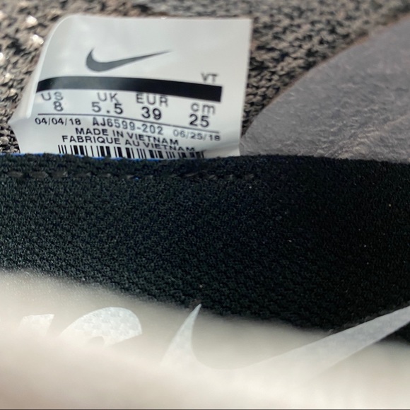 Nike Air Vapormax Flyknit Moc 2 Shoes Size 8 - Picture 9 of 9